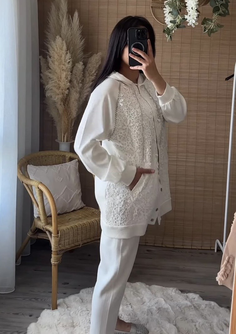 Gilet blanc brodé Gilet blanc brodé