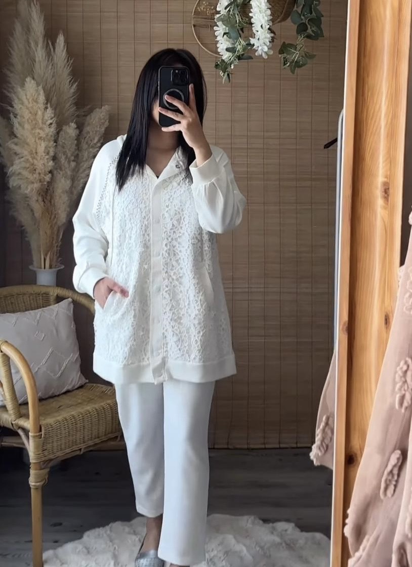 Gilet blanc brodé Gilet blanc brodé