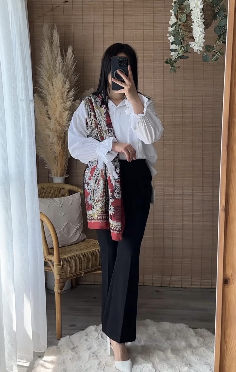 Pantalon noir – Image 2